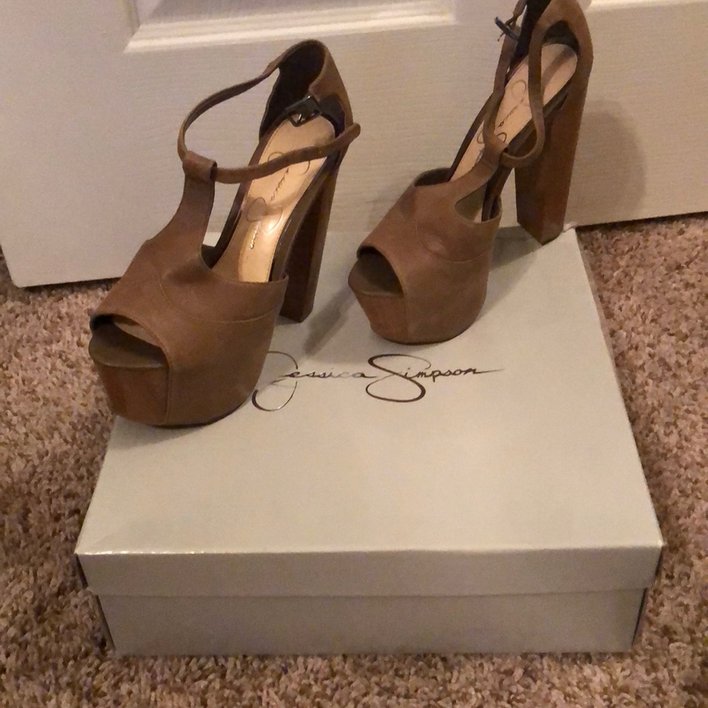 Jessica Simpson heels